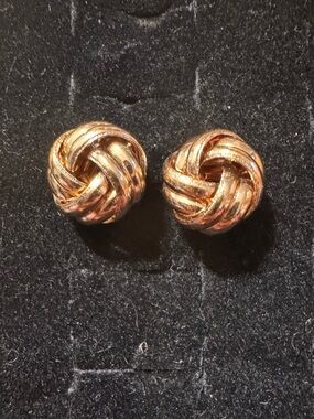 Gold Tone Knot Earrings